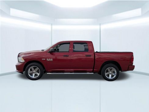 Used 2013 RAM 1500 Express RWD image 2