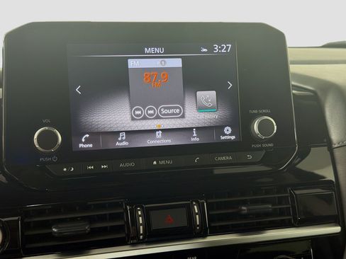 Used 2024 Nissan Pathfinder SV FWD image 19