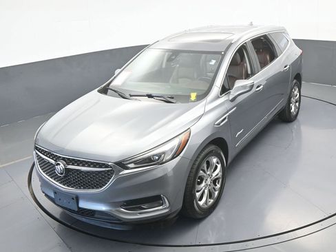 Used 2018 Buick Enclave Avenir w/ Avenir Technology Package image 51