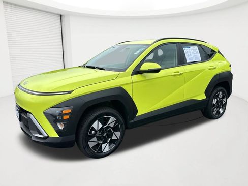 Certified 2025 Hyundai Kona SEL AWD/4WD image 1