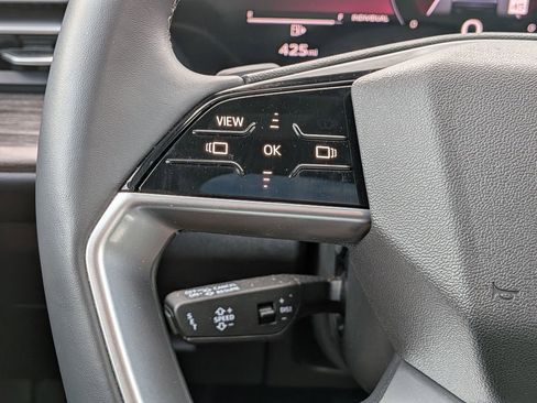 Used 2025 Audi Q5 Premium w/ 19" Wheel Package image 16