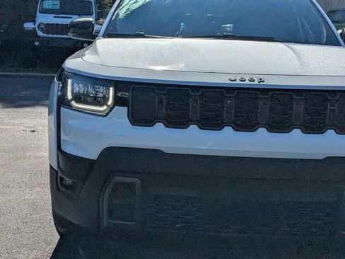 New 2026 Jeep Cherokee Limited image 9