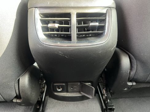 Used 2018 Chevrolet Malibu LT FWD image 28