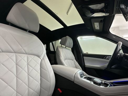 Certified 2024 BMW X6 xDrive40i w/ Premium Package image 32