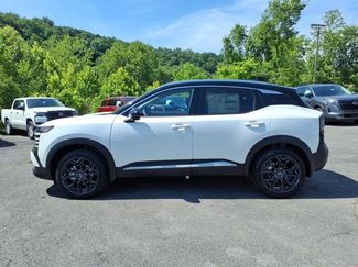 New 2026 Nissan Kicks SR w/ SR Premium Package AWD/4WD video 2