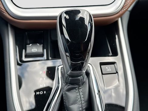 Used 2025 Subaru Outback Touring XT image 22