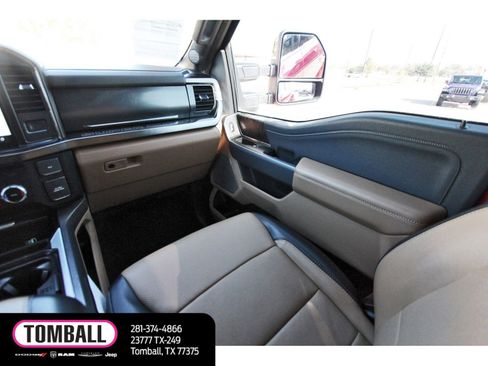 Used 2024 Ford F350 Lariat w/ Chrome Package image 11