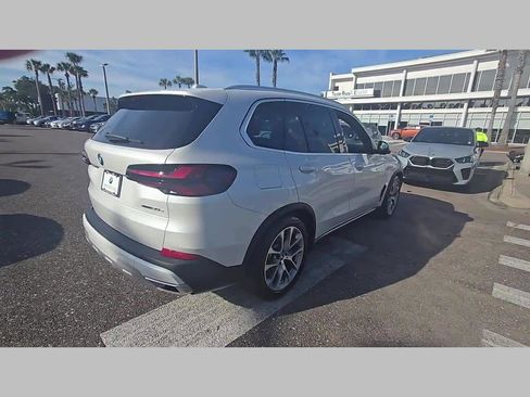 Certified 2025 BMW X5 xDrive50e w/ Premium Package image 34