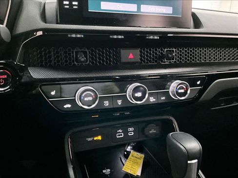 Used 2024 Honda CR-V Sport Touring image 34