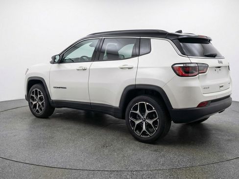 Used 2025 Jeep Compass Limited AWD/4WD image 5