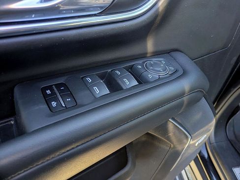 Used 2023 Chevrolet Tahoe High Country image 15