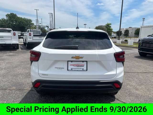 New 2026 Chevrolet Trax LS w/ LS Convenience Package FWD image 5