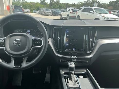 Used 2021 Volvo XC60 T6 R-Design w/ Advanced Package AWD/4WD image 20