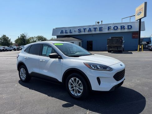 Certified 2022 Ford Escape SE AWD/4WD image 1