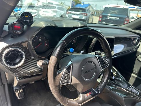 Used 2018 Chevrolet Camaro SS image 14