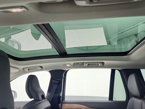New 2025 Volvo XC90 B6 Plus w/ Protection Package Premier image 26