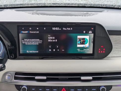 Used 2024 Hyundai Palisade Calligraphy image 17