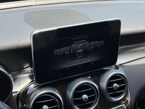 Used 2016 Mercedes-Benz GLC 300 4MATIC image 23