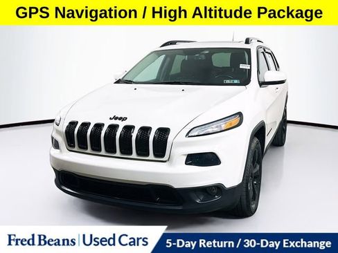 Used 2018 Jeep Cherokee Limited w/ High Altitude Package AWD/4WD image 4