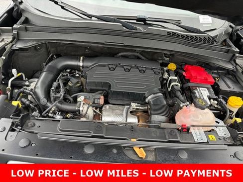Used 2022 Jeep Renegade Sport w/ Sport Appearance Group AWD/4WD image 11