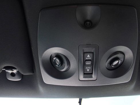 Used 2013 Dodge Avenger SXT w/ Blacktop Pkg FWD image 25