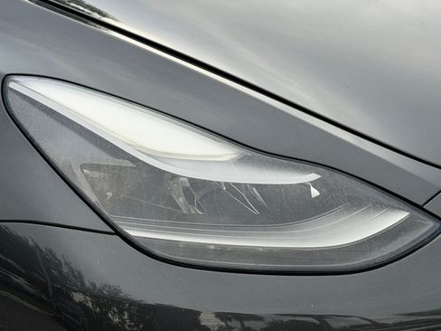 Used 2024 Tesla Model Y Long Range AWD/4WD image 9