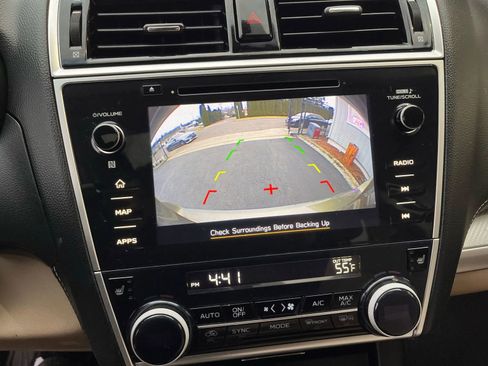 Used 2019 Subaru Outback 2.5i Premium image 20