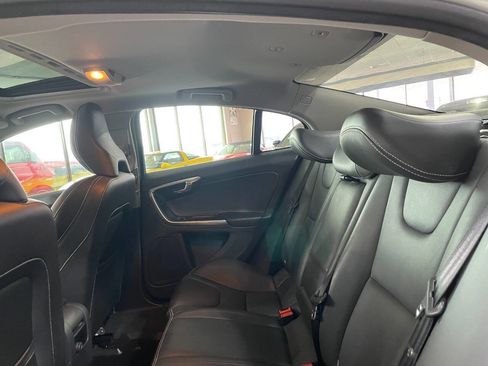 Used 2017 Volvo S60 T5 Dynamic w/ Vision Package image 18