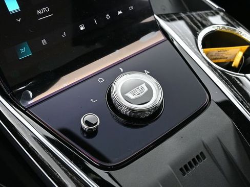 New 2025 Cadillac Escalade IQ Luxury 1 image 25