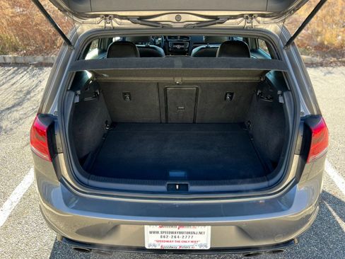 Used 2016 Volkswagen Golf 4-Door image 33