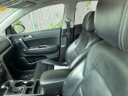 Used 2017 Kia Sportage EX w/ EX Premium Package FWD image 4