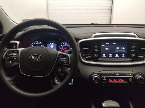 Used 2019 Kia Sorento AWD V6 image 22