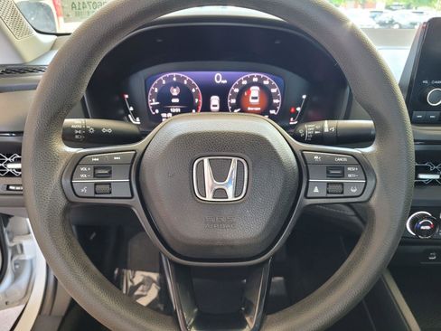 Used 2023 Honda Accord EX image 30