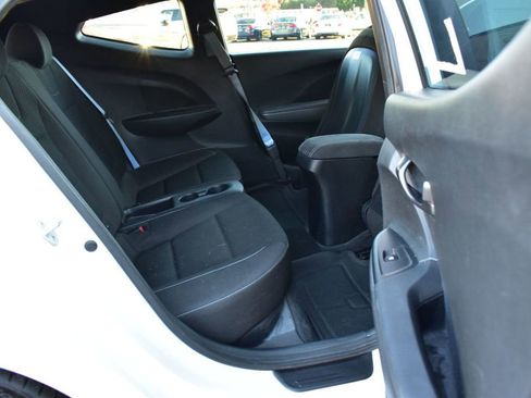 Used 2020 Hyundai Veloster N w/ Performance Package image 21