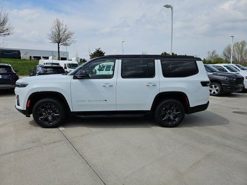 New 2026 Jeep Grand Wagoneer 4WD image 2