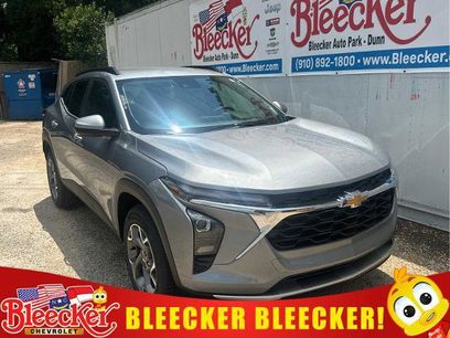 New 2025 Chevrolet Trax LT w/ LT Convenience Package