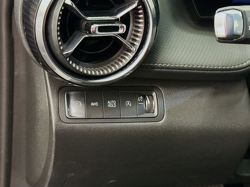 Used 2025 Chevrolet Equinox LT AWD/4WD image 17
