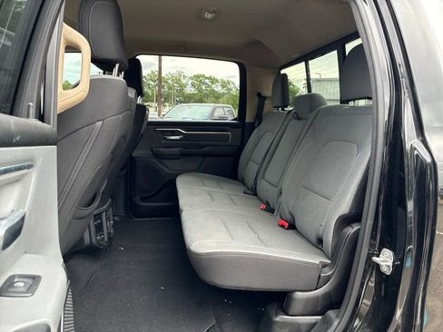Used 2019 RAM 1500 Big Horn AWD/4WD image 19