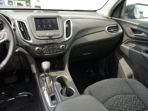 Used 2022 Chevrolet Equinox LT AWD/4WD image 21