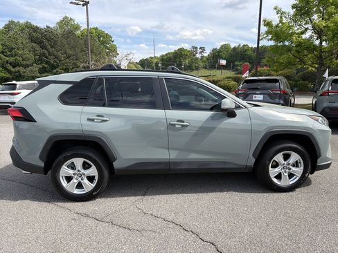 Used 2021 Toyota RAV4 XLE image 28