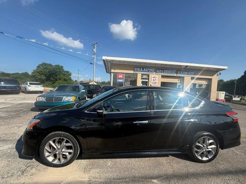 Used 2015 Nissan Sentra SR w/ Navigation Package FWD image 3