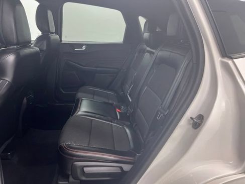 Used 2023 Ford Escape ST-Line w/ Tech Pack #1 AWD/4WD image 15