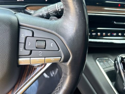 Used 2023 Cadillac Escalade ESV Premium Luxury image 18