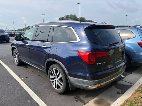 Used 2018 Honda Pilot Touring image 4
