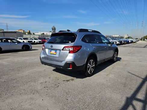 Used 2019 Subaru Outback 3.6R Limited w/ Popular Package #2 image 7