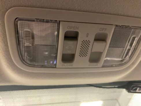 Used 2016 Honda Fit EX image 20