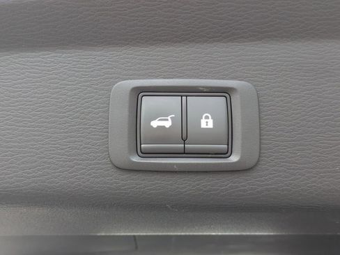Used 2025 Mitsubishi Outlander SE FWD image 33
