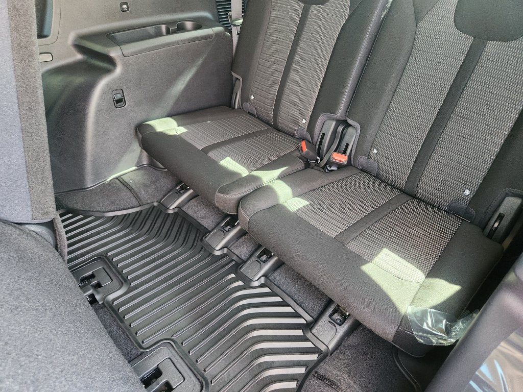 New 2026 Kia Sorento LX FWD image 25