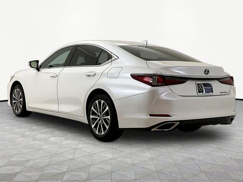 Used 2022 Lexus ES 350 w/ Accessory Package FWD image 4