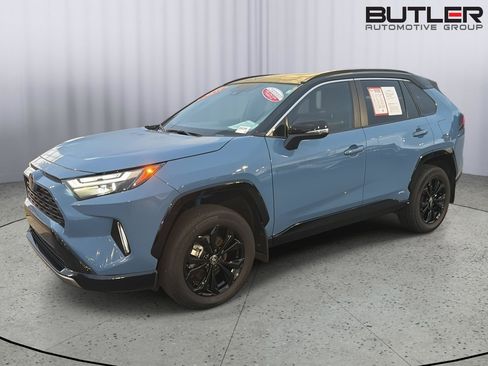 Certified 2025 Toyota RAV4 XSE w/ Weather Package AWD/4WD image 2